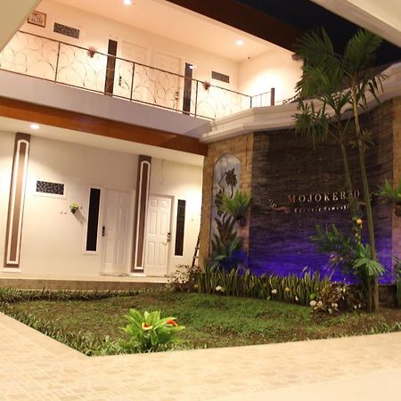 Mojokerto Classic Homestay Exterior foto
